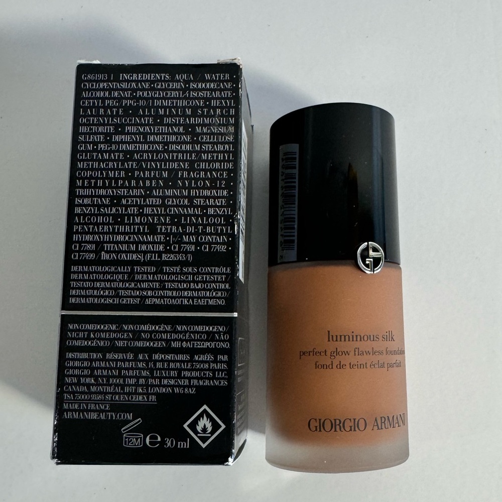 Giorgio Armani Luminous Silk Foundation.